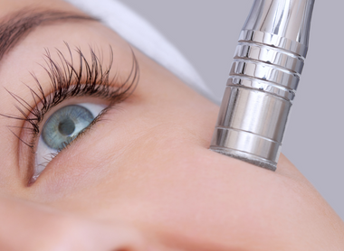 Microdermabrasion – Viora Pristine