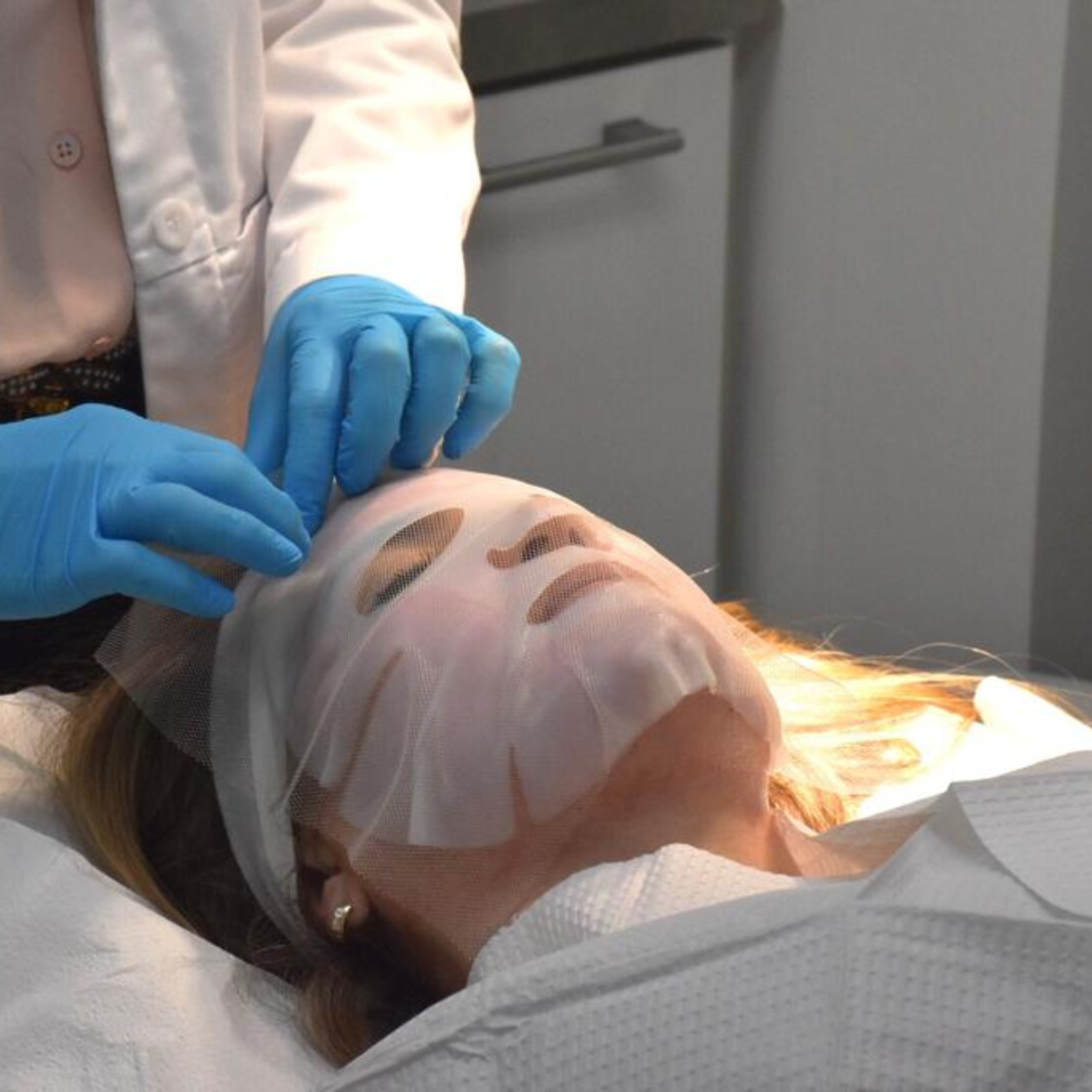 PRP + Microneedling + Lightstim